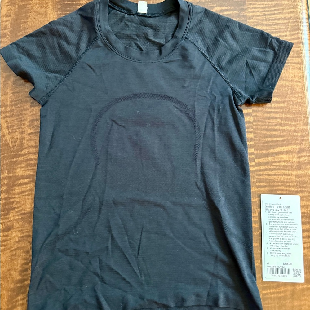 Lululemon Black Swiftly Tech Short Sleeve 2.0 *Race Length - Size 4